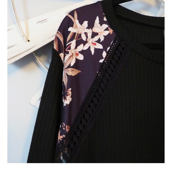 2 Pcs Lot‎ Shein Curve Tops/Sweater Size 3XL - Picture 13 of 16